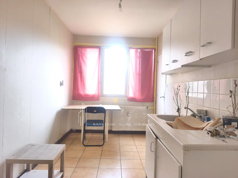 Appartement - 92 m² - 5 pièces