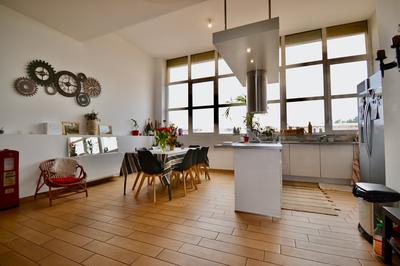 Appartement - 80 m² - 3 pièces