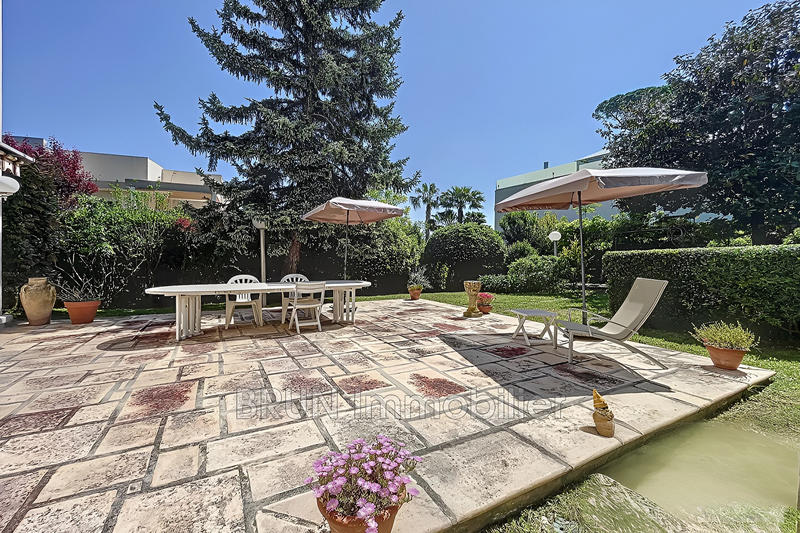 Appartement - 180 m² - 6 pièces