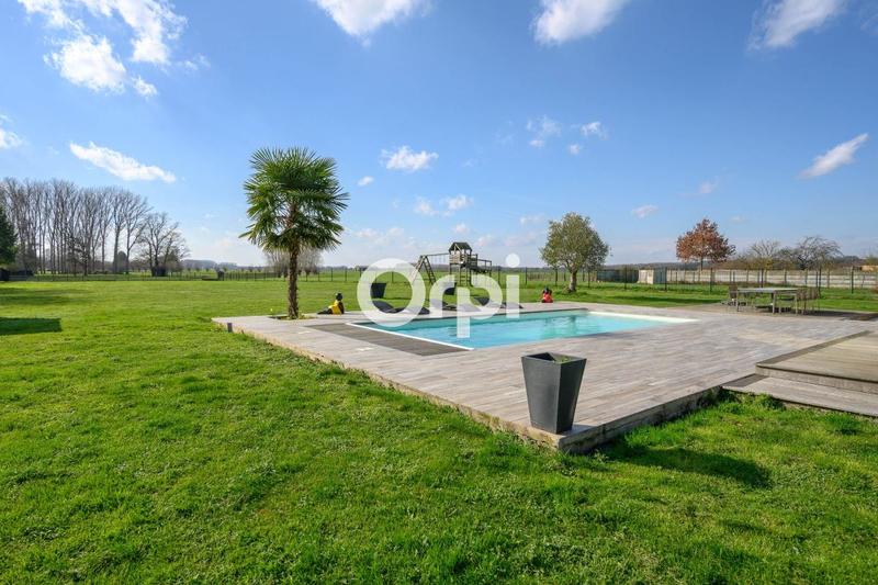 Maison - 232 m² - 6 pièces