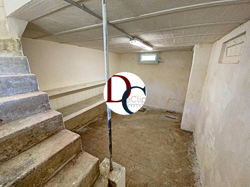 Maison - 316 m² - 11 pièces