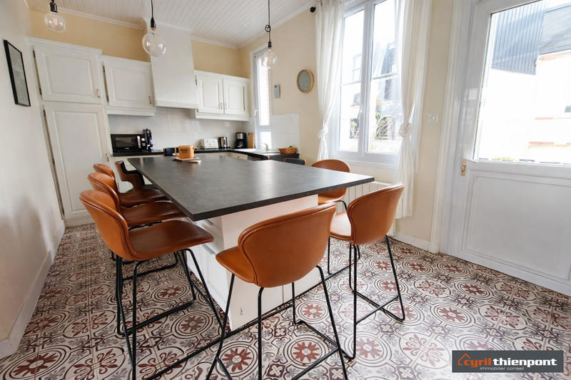 Maison - 120 m² - 6 pièces