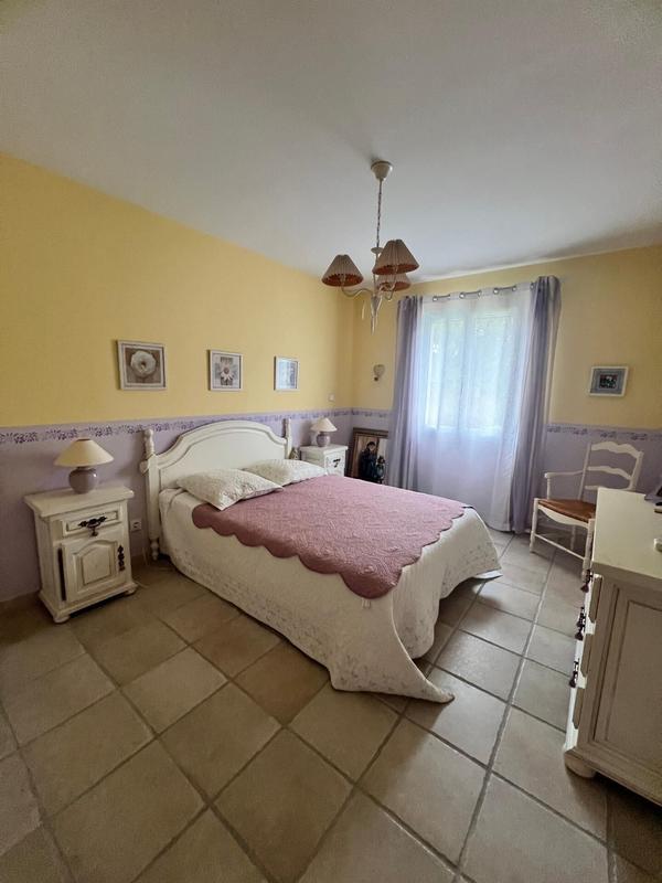 Maison - 208 m² - 7 pièces