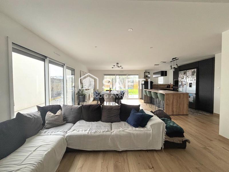 Maison - 171 m² - 7 pièces