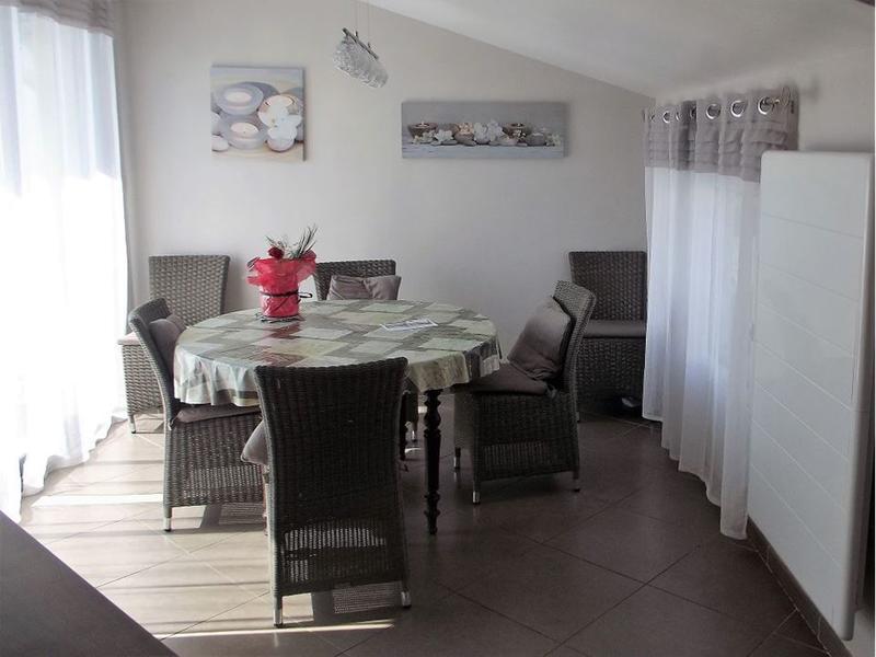 Maison traditionnelle - 165 m² - 6 pièces