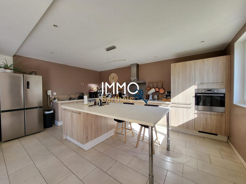 Maison - 179 m² - 6 pièces