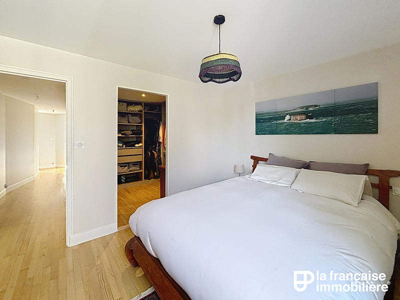 Maison - 180 m² - 6 pièces