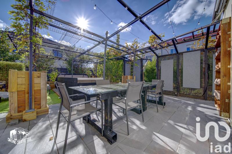 Maison - 140 m² - 5 pièces