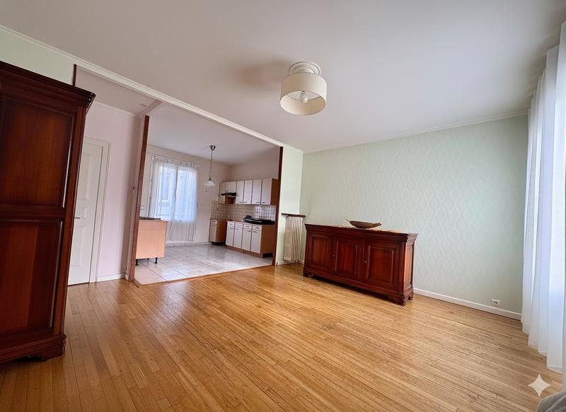 Maison traditionnelle - 150 m² - 6 pièces