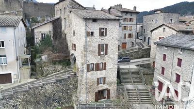 Maison de ville - 116 m² - 9 pièces