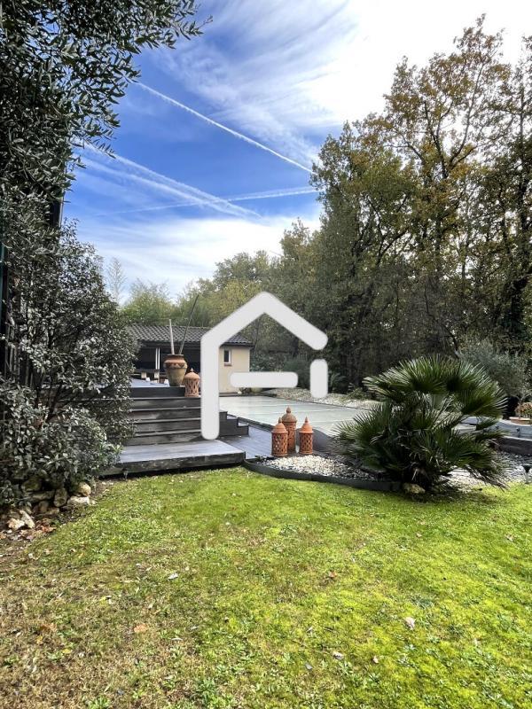 Maison - 170 m² - 6 pièces