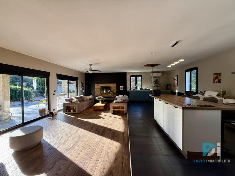 Maison - 138 m² - 5 pièces