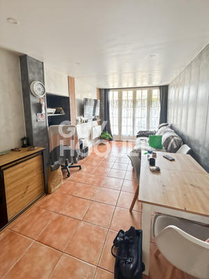 Maison - 213 m² - 6 pièces