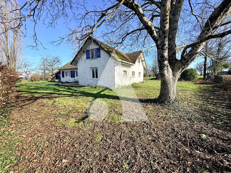 Maison - 90 m² - 5 pièces