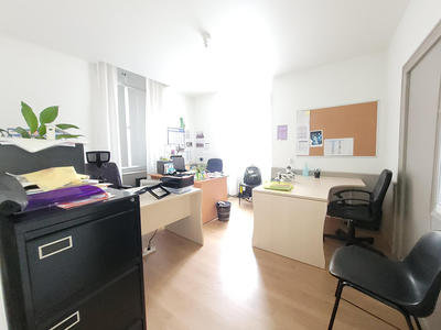 Bureau - 114 m² - 5 pièces