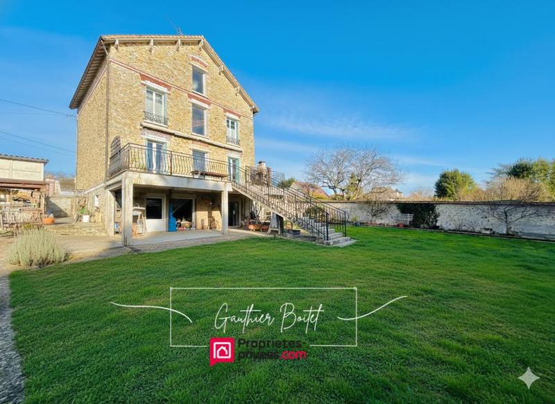 Maison - 170 m² - 8 pièces