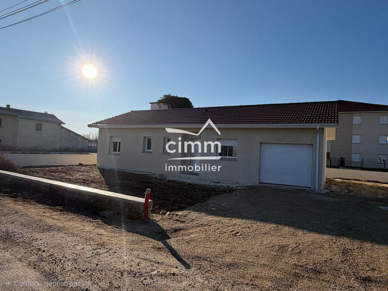 Villa - 80 m² - 4 pièces