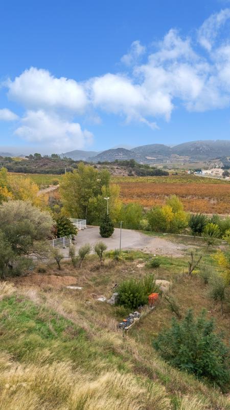 Terrain constructible - 913 m²