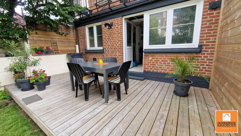 Maison - 90 m² - 4 pièces