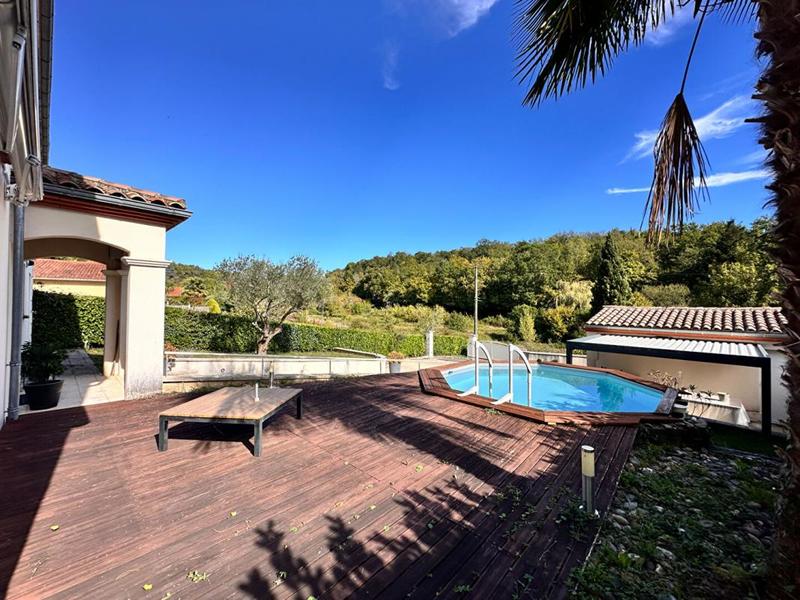 Maison - 146 m² - 5 pièces