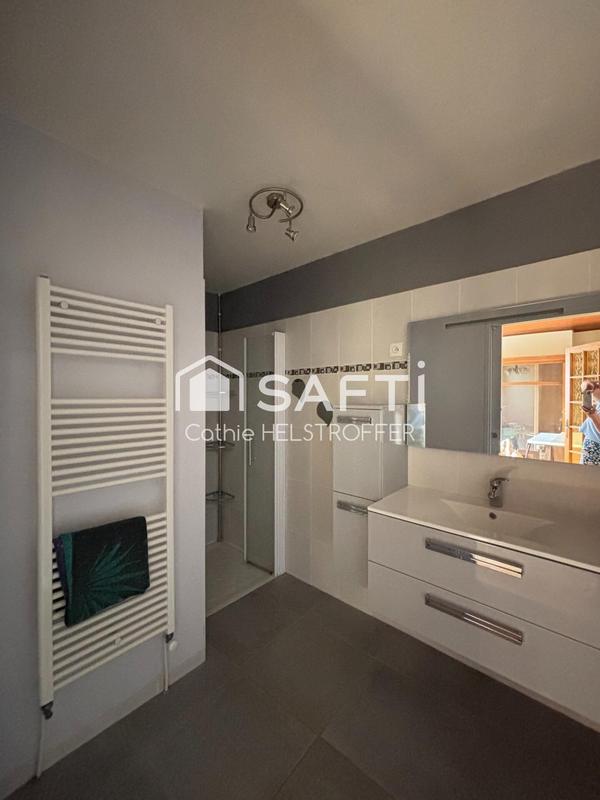 Maison - 180 m² - 6 pièces