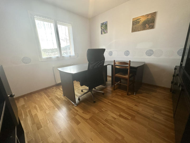 Maison - 137 m² - 5 pièces