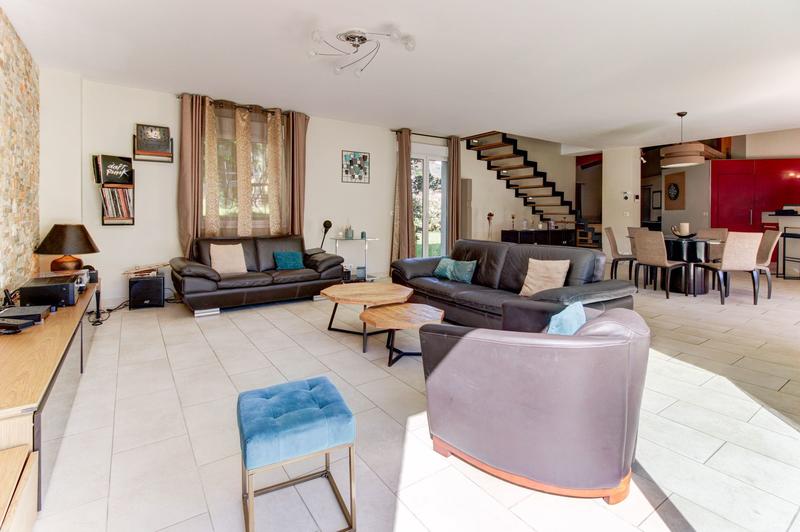 Maison - 175 m² - 6 pièces