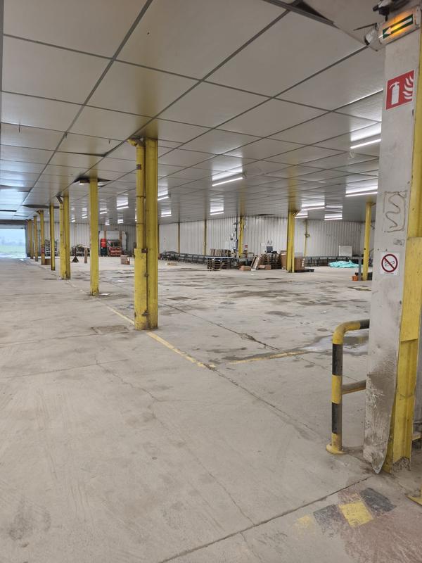 Local d'activités - 8 000 m²