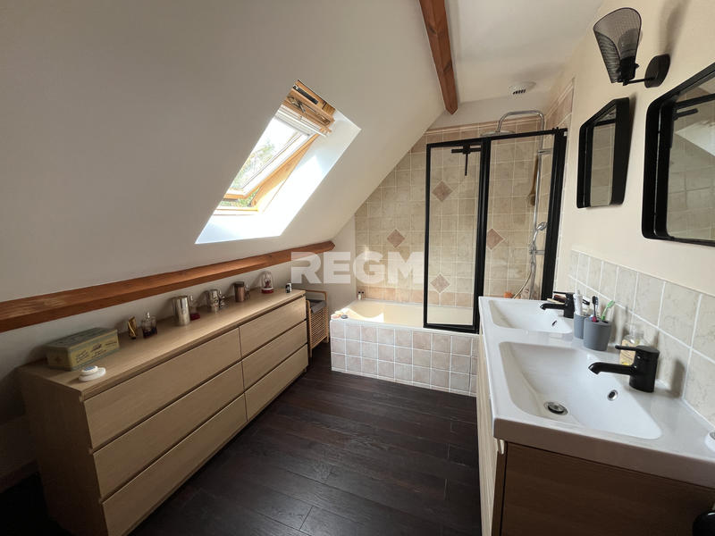 Maison - 148 m² - 6 pièces