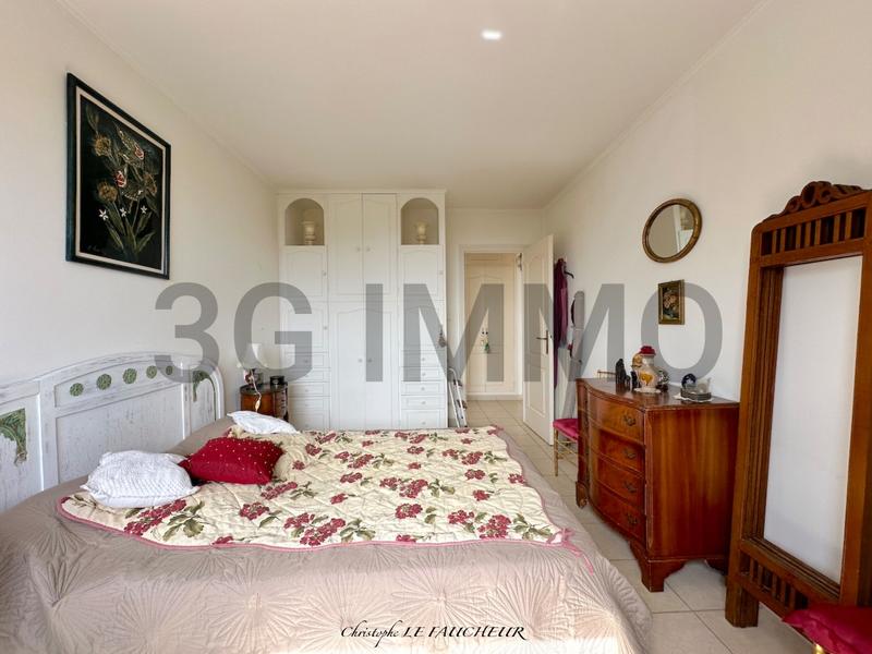 Viager - Villa - 215 m² - 8 pièces