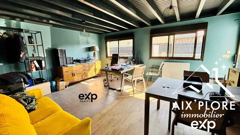 Fonds de commerce - Local commercial - 215 m²