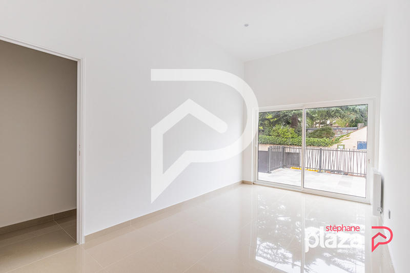 Maison - 193 m² - 10 pièces