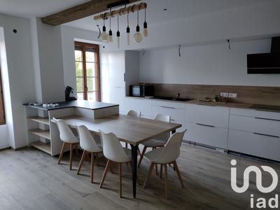 Maison - 250 m² - 11 pièces