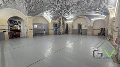 Local commercial - 322 m² - 8 pièces