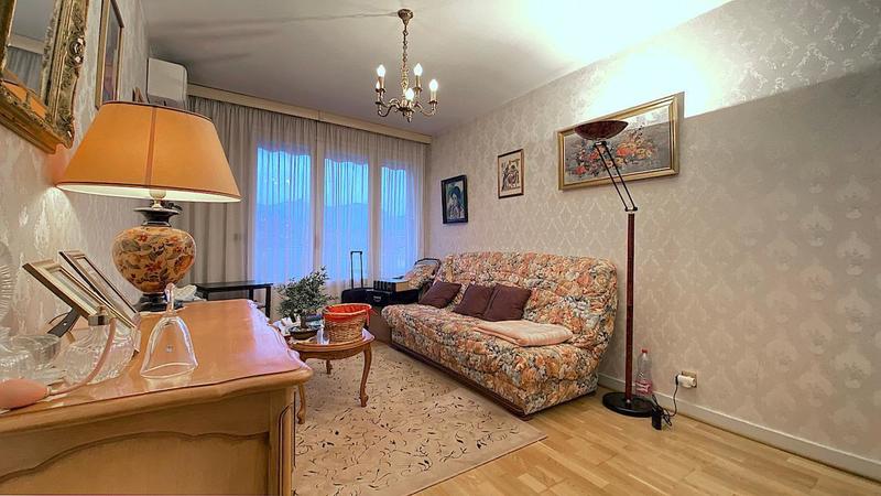 Appartement - 160 m² - 5 pièces