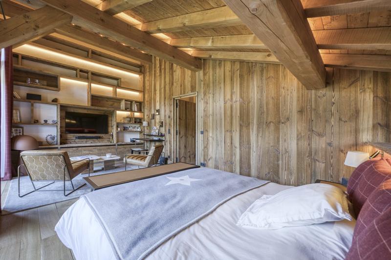 Châlet - 596 m² - 12 pièces