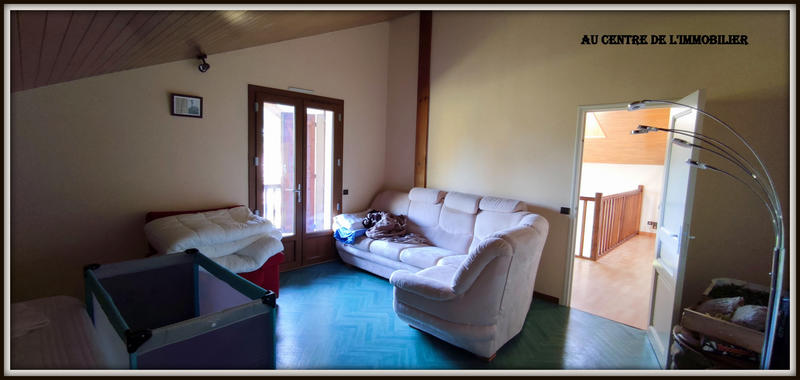 Maison - 226 m² - 7 pièces