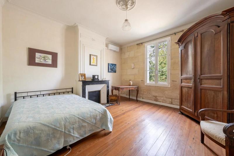 Maison de maîtres - 400 m² - 9 pièces