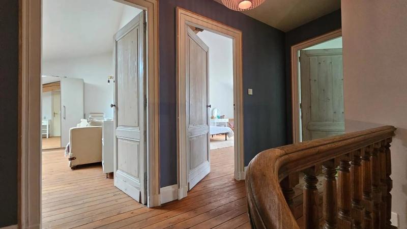 Maison - 224 m² - 6 pièces