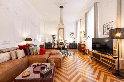 Appartement - 211 m² - 5 pièces