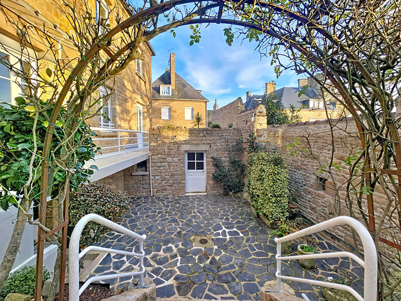 Appartement - 122 m² - 4 pièces