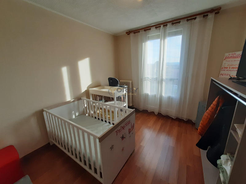 Appartement - 88 m² - 4 pièces