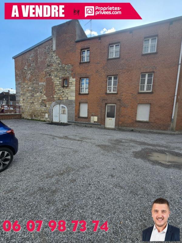 Immeuble - 650 m² - 1 pièce