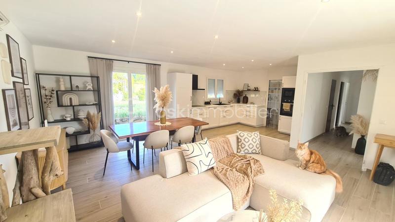 Villa - 95 m² - 4 pièces