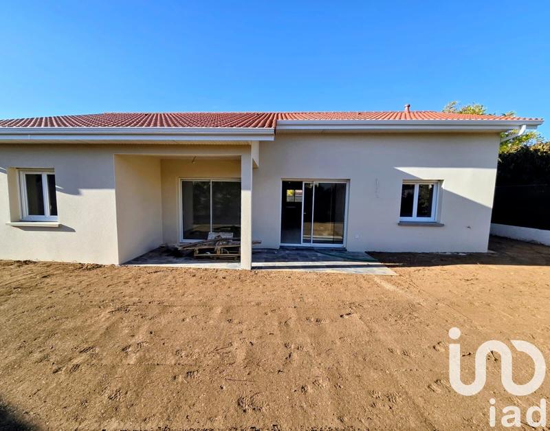 Maison - 104 m² - 4 pièces