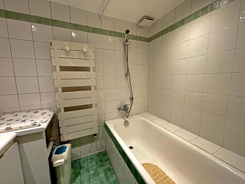 Maison - 250 m² - 8 pièces