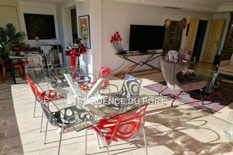 Appartement - 127 m² - 4 pièces