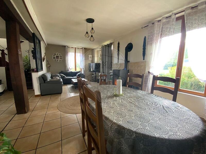 Maison - 151 m² - 6 pièces