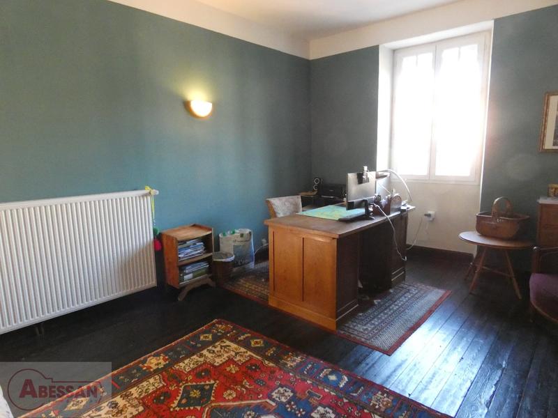 Maison de village - 250 m² - 9 pièces