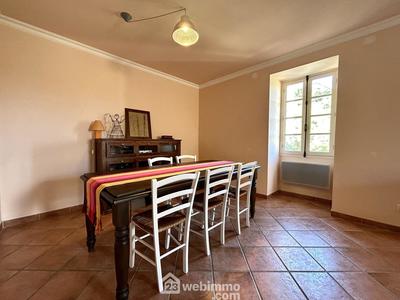 Maison - 140 m² - 4 pièces